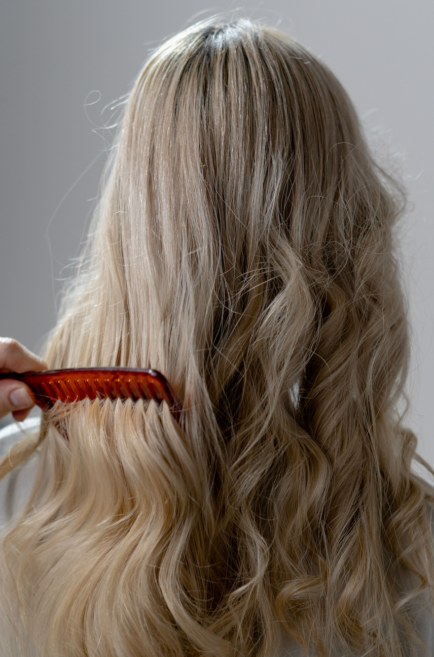 Hair Oil for Low Porosity Hair: Why Most Oils Just Sit There (and What Works)